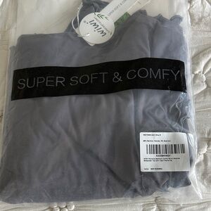 Super Soft & Comfy Gray Blanket